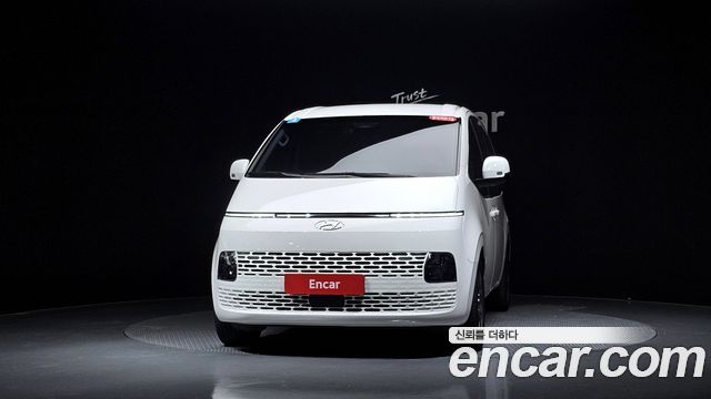 Hyundai Staria Tourer 11-Seater Modern 2023 — фото 3