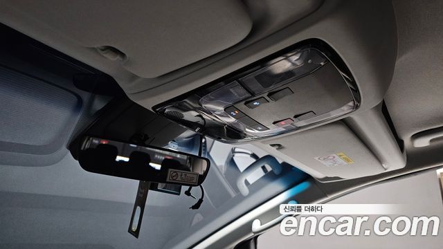 Hyundai Staria Tourer 11-Seater Modern 2023 — фото 18