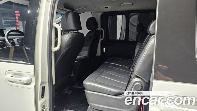 Hyundai Staria Tourer 11-Seater Modern 2023 — фото 26