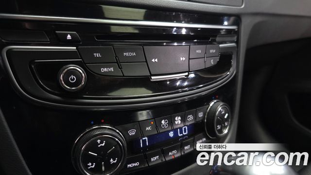 Peugeot 508SW 1.6 BlueHDi Feline 2016 — фото 23