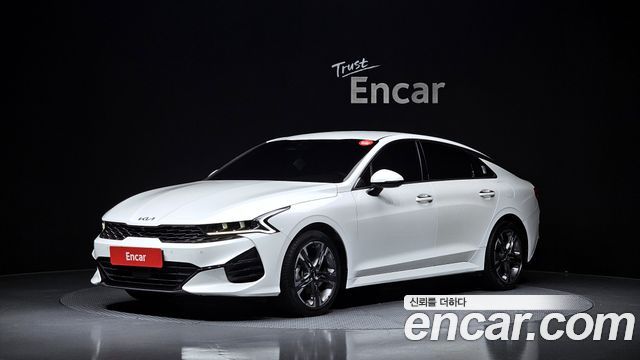 Kia K5 (III) 2.0 Noblesse 2023 — фото 1