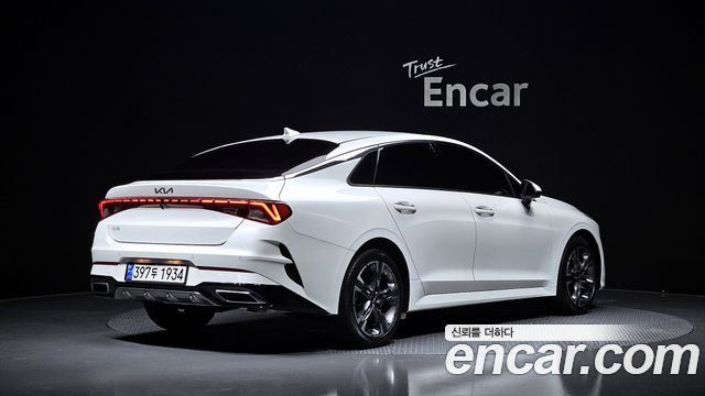 Kia K5 (III) 2.0 Noblesse 2023 — фото 2