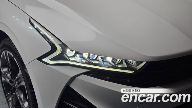 Kia K5 (III) 2.0 Noblesse 2023 — фото 22