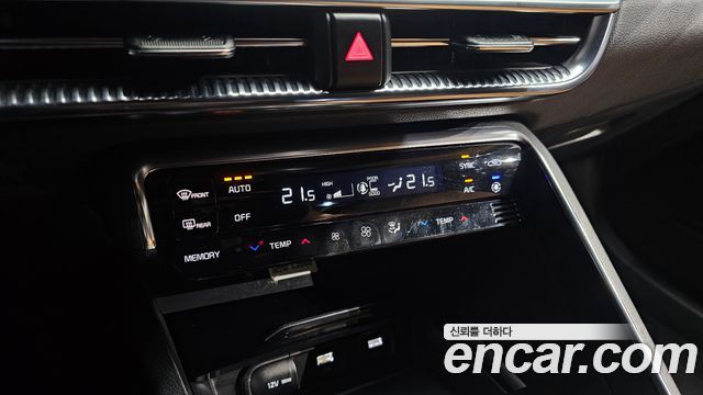 Kia K5 (III) 2.0 Noblesse 2023 — фото 32