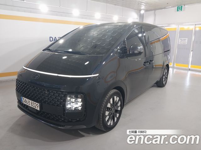 Hyundai Staria Lounge 9-Seater Inspiration