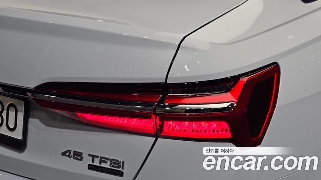 Audi A6 (C8) 45 TFSI Quattro Premium 2023 — фото 23