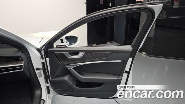Audi A6 (C8) 45 TFSI Quattro Premium 2023 — фото 24