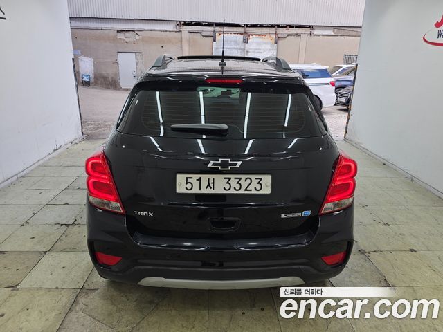 Chevrolet Trax 1.6 Diesel Perfact Black 2018 — фото 4