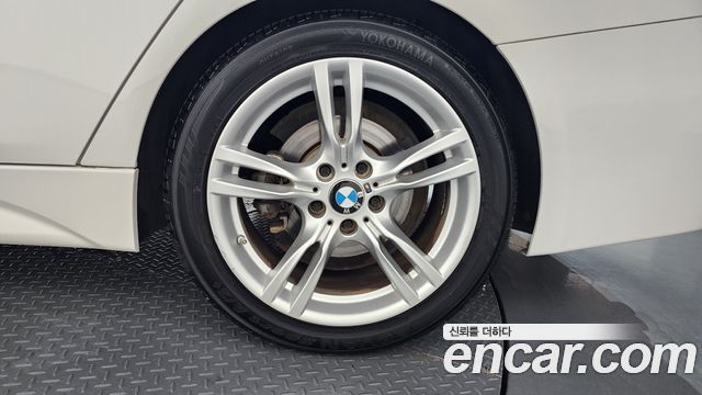 BMW 3 Series (F30) 330i M Sport Shadow 2018 — фото 21