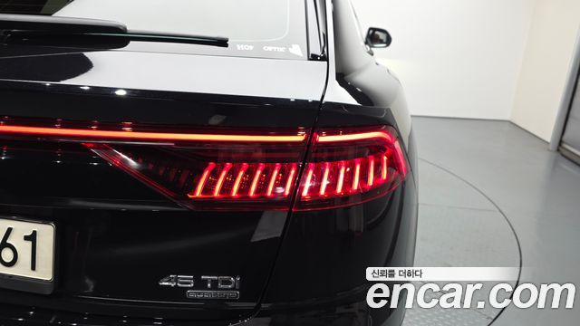 Audi Q8 (4M) 45 TDI Quattro Premium 2021 — фото 23