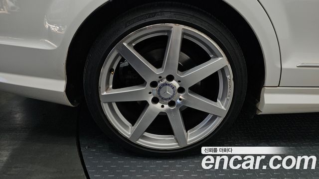 Mercedes-Benz C-Class (W204) C200 CGI Avantgarde Style Package 2013 — фото 5