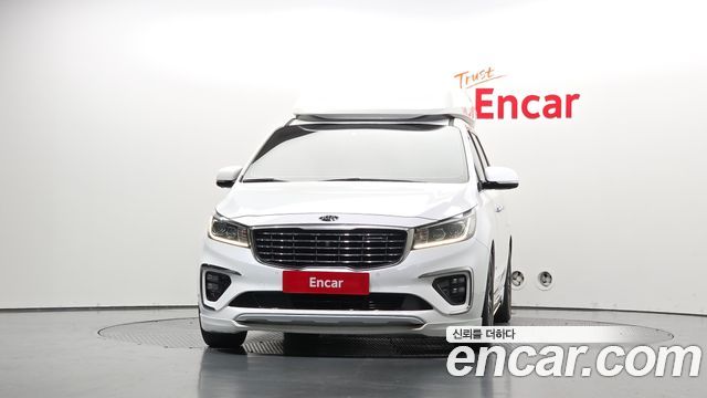Kia Carnival Gasoline 9-Seater Hi-Limousine Noblesse Special 2020 — фото 3