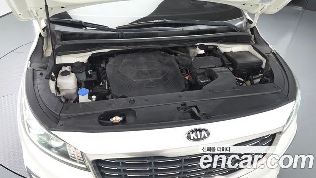 Kia Carnival Gasoline 9-Seater Hi-Limousine Noblesse Special 2020 — фото 6