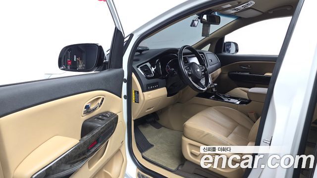 Kia Carnival Gasoline 9-Seater Hi-Limousine Noblesse Special 2020 — фото 10