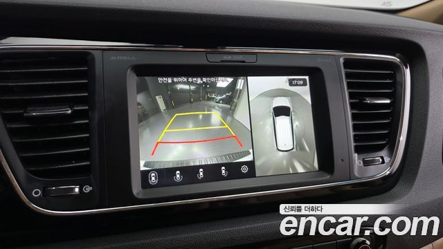 Kia Carnival Gasoline 9-Seater Hi-Limousine Noblesse Special 2020 — фото 15