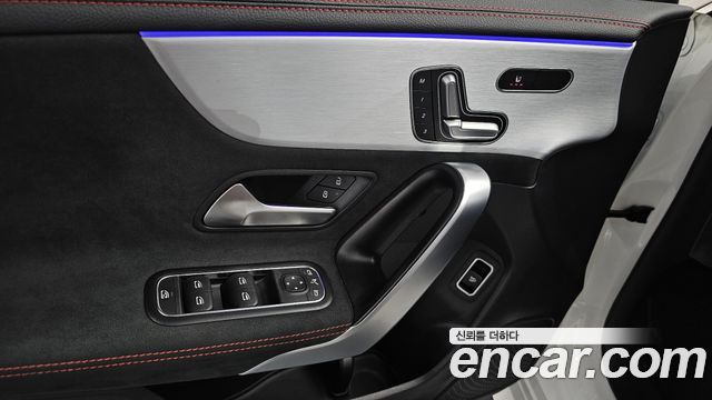 Mercedes-Benz CLA-Class (C118) CLA250 4MATIC 2021 — фото 27