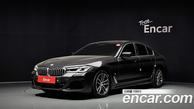 BMW 5 Series (G30) 523d M Sport 2023 — фото 1