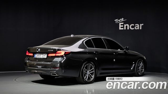 BMW 5 Series (G30) 523d M Sport 2023 — фото 2