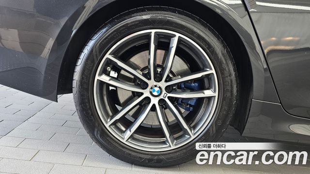 BMW 5 Series (G30) 523d M Sport 2023 — фото 5