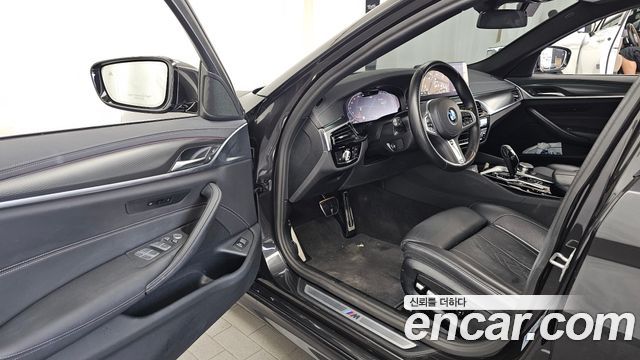 BMW 5 Series (G30) 523d M Sport 2023 — фото 10