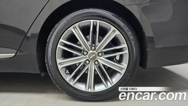 Genesis G80 2.2D AWD Luxury 2018 — фото 21