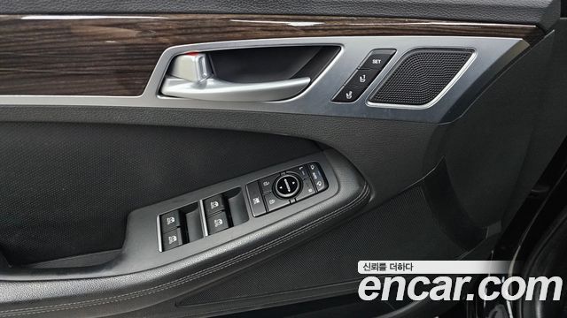 Genesis G80 2.2D AWD Luxury 2018 — фото 28