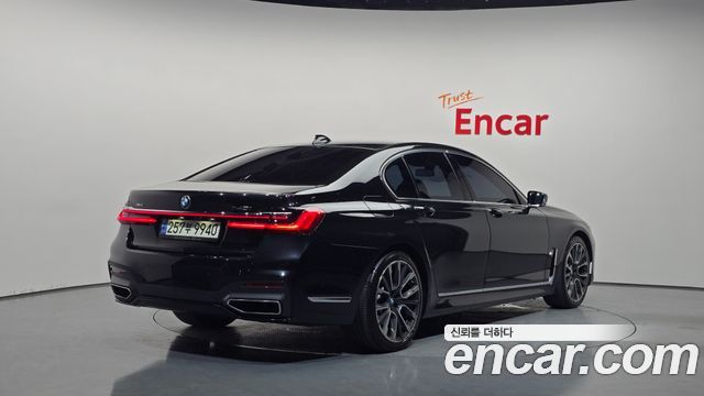 BMW 7 Series (G11) 730d xDrive M Sport 2021 — фото 2