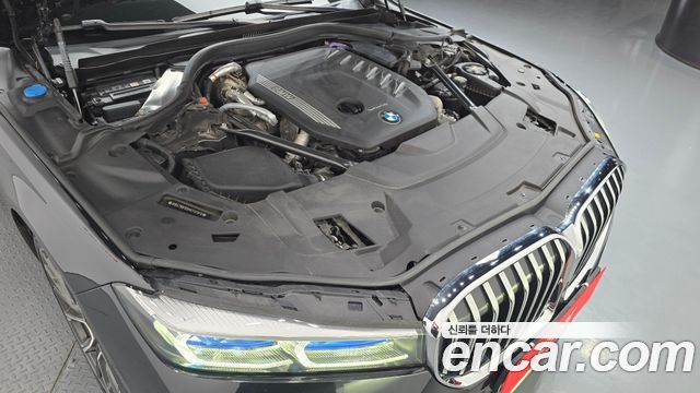 BMW 7 Series (G11) 730d xDrive M Sport 2021 — фото 6