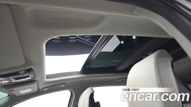 Kia Sportage (V) Gasoline 1.6 Turbo 2WD Signature 2022 — фото 17