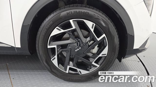Kia Sportage (V) Gasoline 1.6 Turbo 2WD Signature 2022 — фото 21
