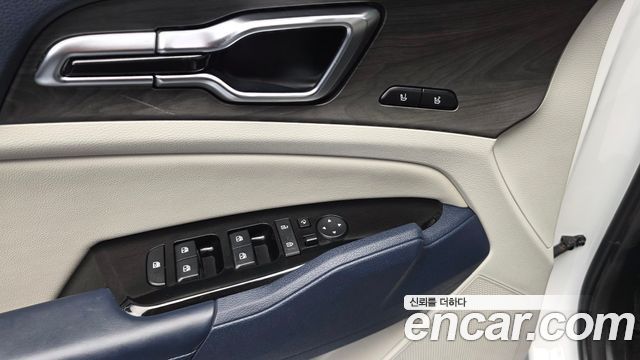 Kia Sportage (V) Gasoline 1.6 Turbo 2WD Signature 2022 — фото 32