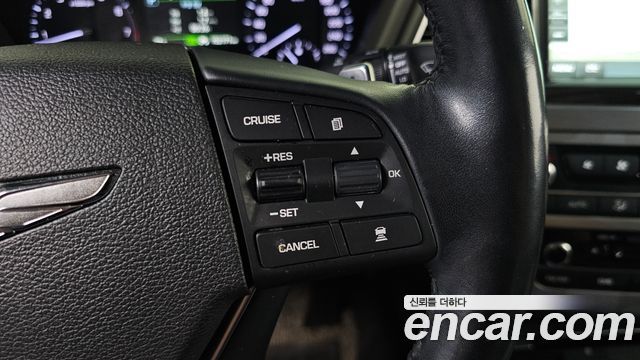 Genesis G80 3.3 GDI AWD Premium Luxury 2017 — фото 14