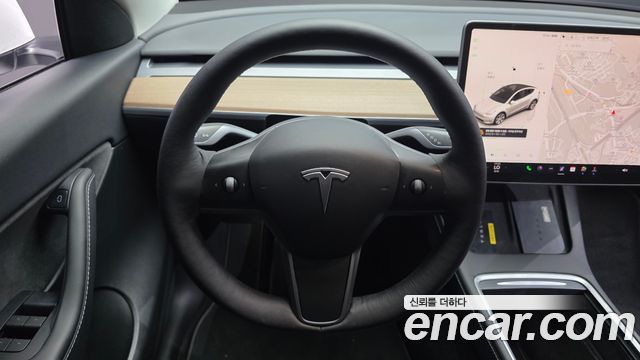 Tesla Model Y Long Range AWD 2022 — фото 13