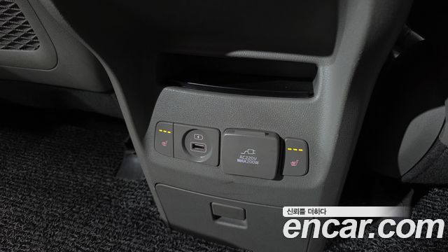 Kia Carnival 9-Seater Noblesse Special 2019 — фото 18