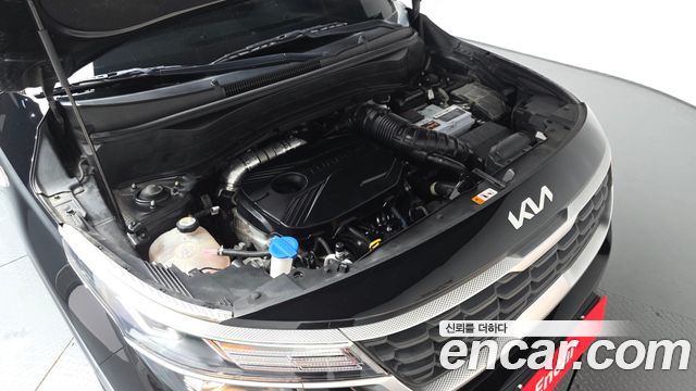 Kia Seltos Gasoline 1.6 Turbo 4WD Trendy 2023 — фото 6