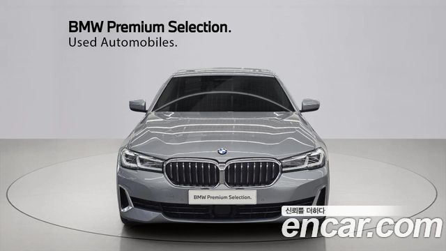 BMW 5 Series (G30) 530i xDrive Luxury 2023 — фото 3