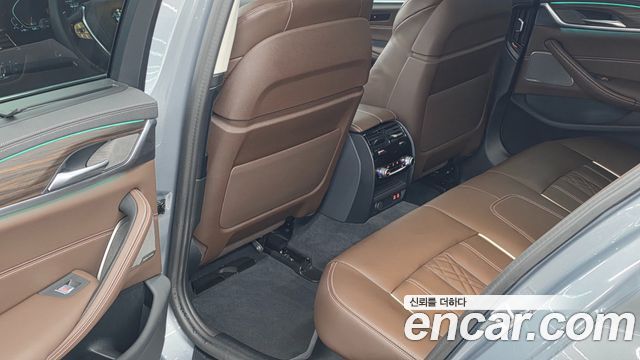BMW 5 Series (G30) 530i xDrive Luxury 2023 — фото 15