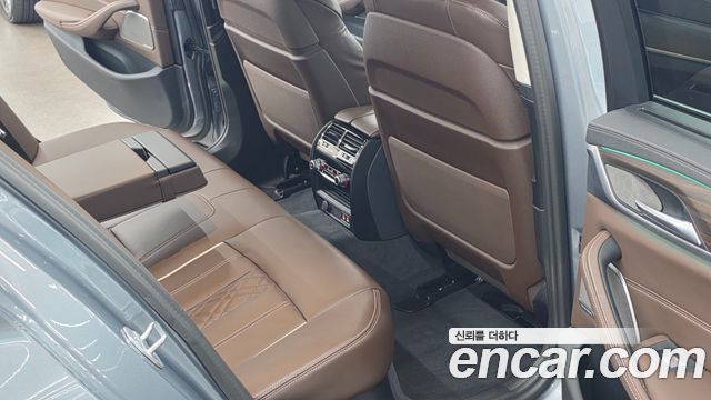BMW 5 Series (G30) 530i xDrive Luxury 2023 — фото 17