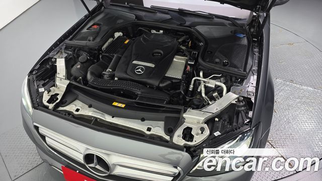 Mercedes-Benz E-Class (W213) E300 Avantgarde 2019 — фото 6
