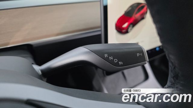 Tesla Model Y Long Range AWD 2022 — фото 9