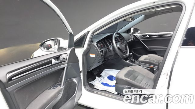 Volkswagen Golf (VII) 2.0 TDI 2016 — фото 10