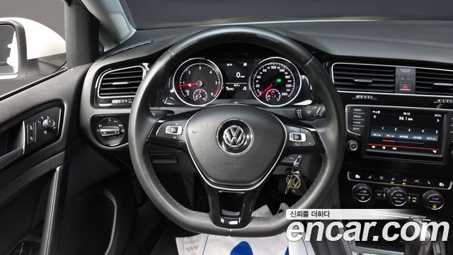 Volkswagen Golf (VII) 2.0 TDI 2016 — фото 13