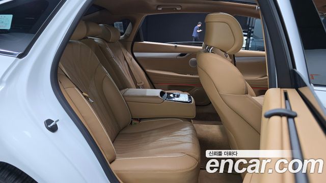 Genesis G80 (RG3) Gasoline 2.5 Turbo AWD 2025 — фото 11
