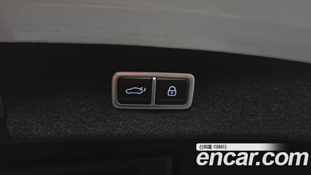 Genesis G80 (RG3) Gasoline 2.5 Turbo AWD 2025 — фото 20
