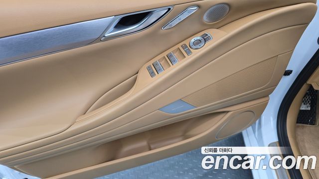 Genesis G80 (RG3) Gasoline 2.5 Turbo AWD 2025 — фото 24