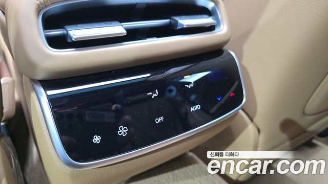 Genesis G80 (RG3) Gasoline 2.5 Turbo AWD 2025 — фото 29