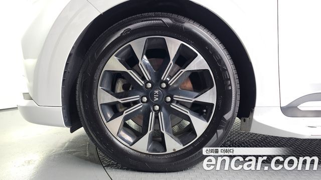 Kia Carnival (IV) Diesel 7-Seater Hi-Limousine Signature 2021 — фото 5