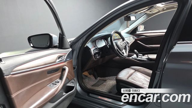 BMW 5 Series (G30) 520d Luxury Plus 2018 — фото 10