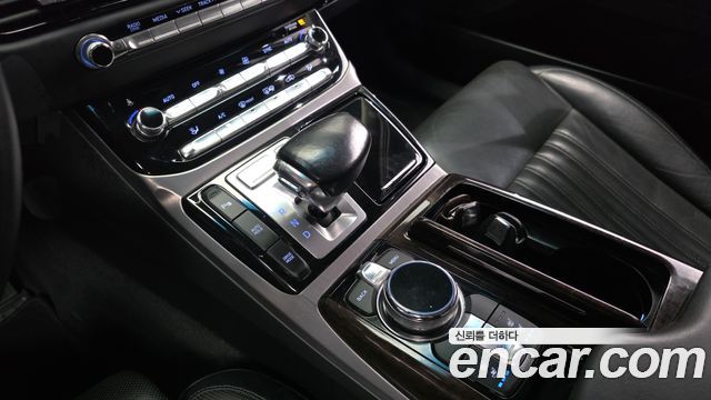 Genesis EQ900 3.8 GDI AWD Luxury 2016 — фото 9