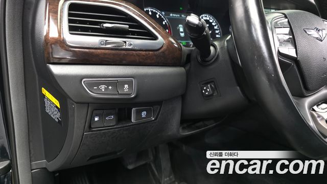 Genesis EQ900 3.8 GDI AWD Luxury 2016 — фото 17